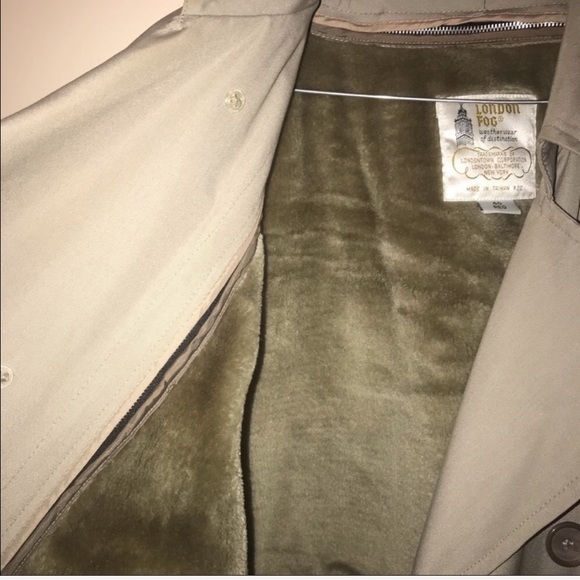 London Fog tan trench coat 40R - Picture 4 of 6